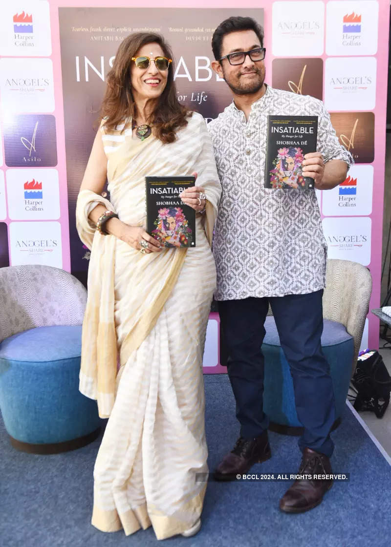 Aamir Khan launches Shobhaa De’s book 'Insatiable'