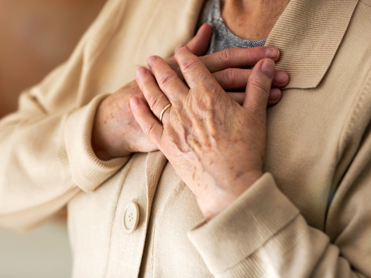 Symptômes de crise cardiaque chez les hommes et les femmes : voici ce que vous devez savoir