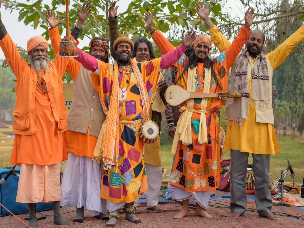 shantiniketan in holi