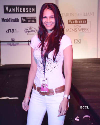 VHIMW post show party