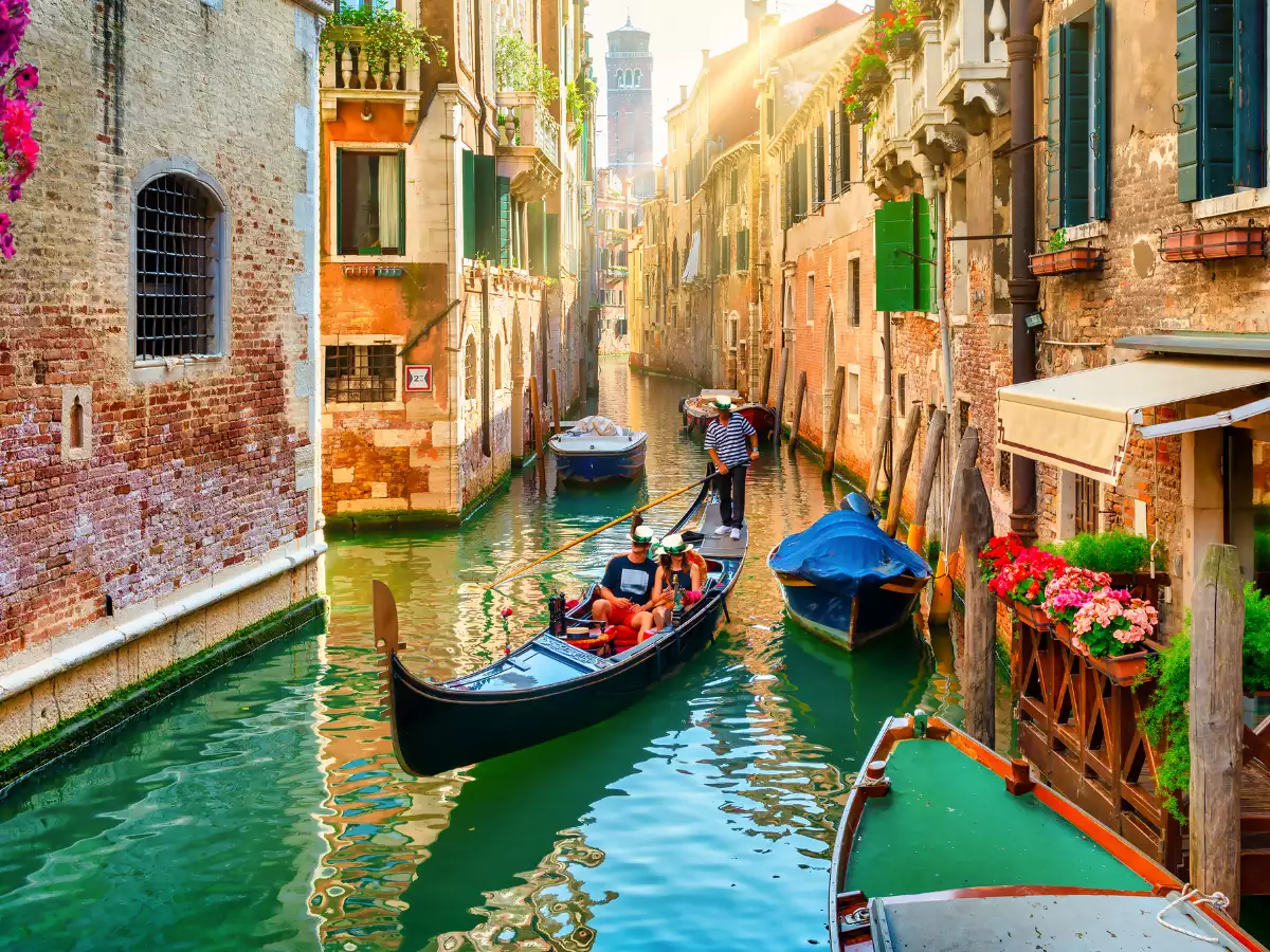 Why was Venice Built on Water? - Context Travel