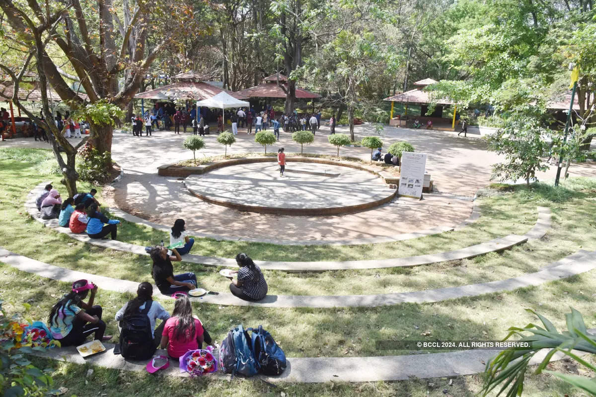 Bengaluru women display sporting skills at Cubbon Park