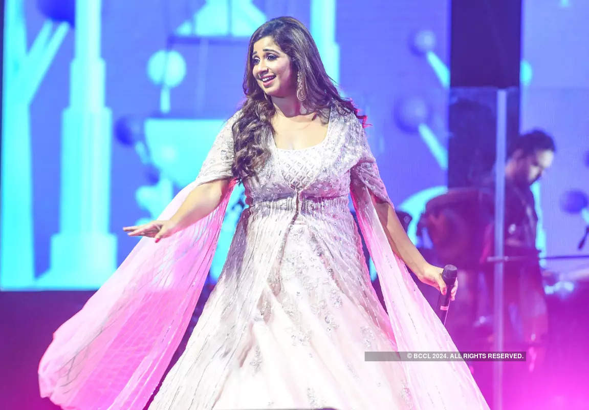 Shreya Ghoshal enthralls the audience with electrifying performances