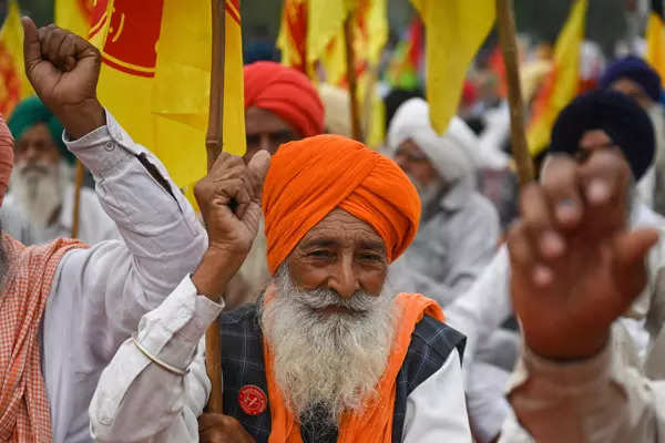 Farmers hold 'Kisan Mahapanchayat' in New Delhi over unfulfilled demands
