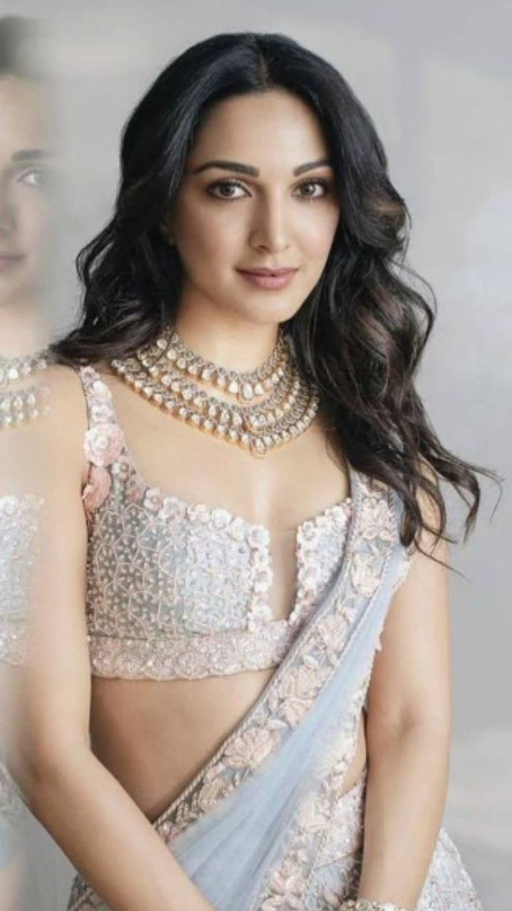 Hairstyle for store lehenga