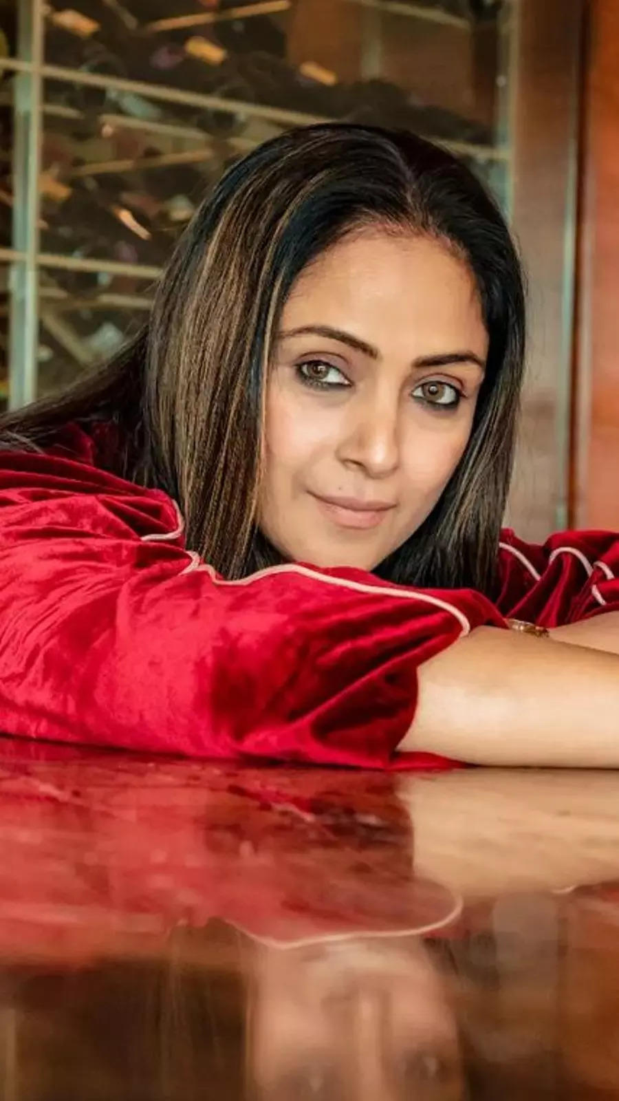 10 pictures prove why Simran is a vintage queen | Times of India