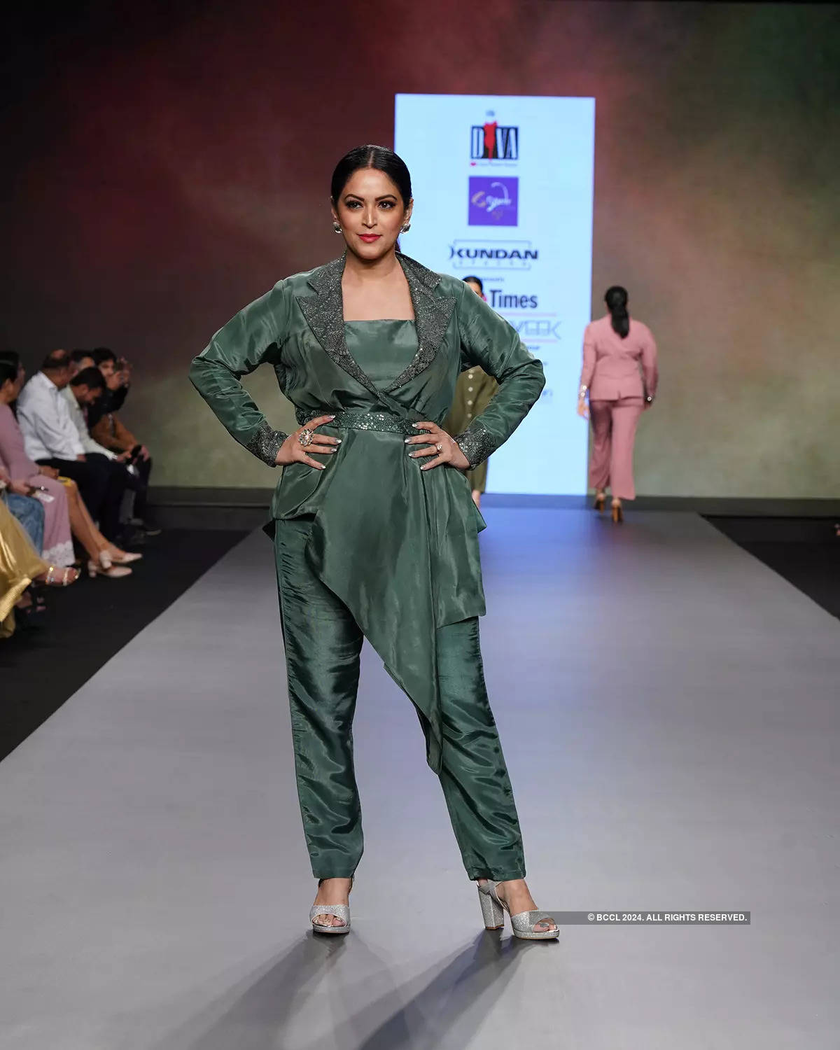 Pune Times Fashion Week 2023 6 Yards Studio By Manju Girish Gadiya 
