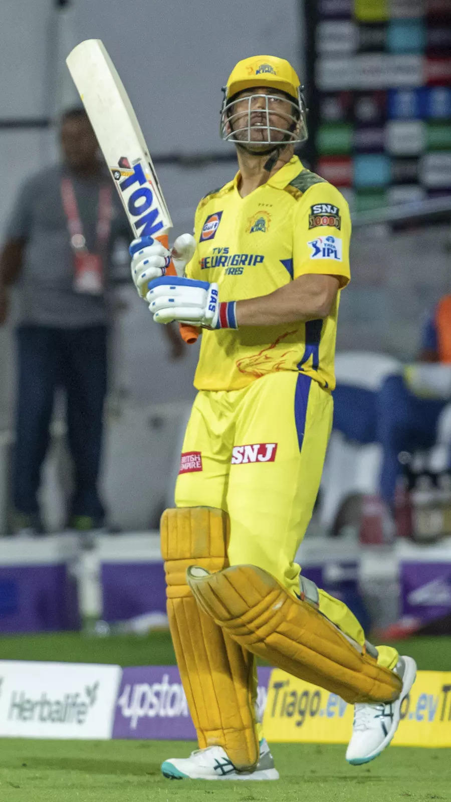 MS Dhoni becomes first keeper-batter to score 5,000 runs in IPL ...
