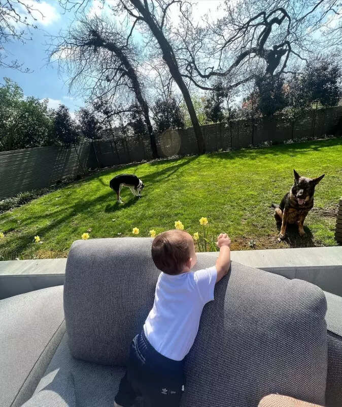 Priyanka Chopra, Nick Jonas, Malti Marie 