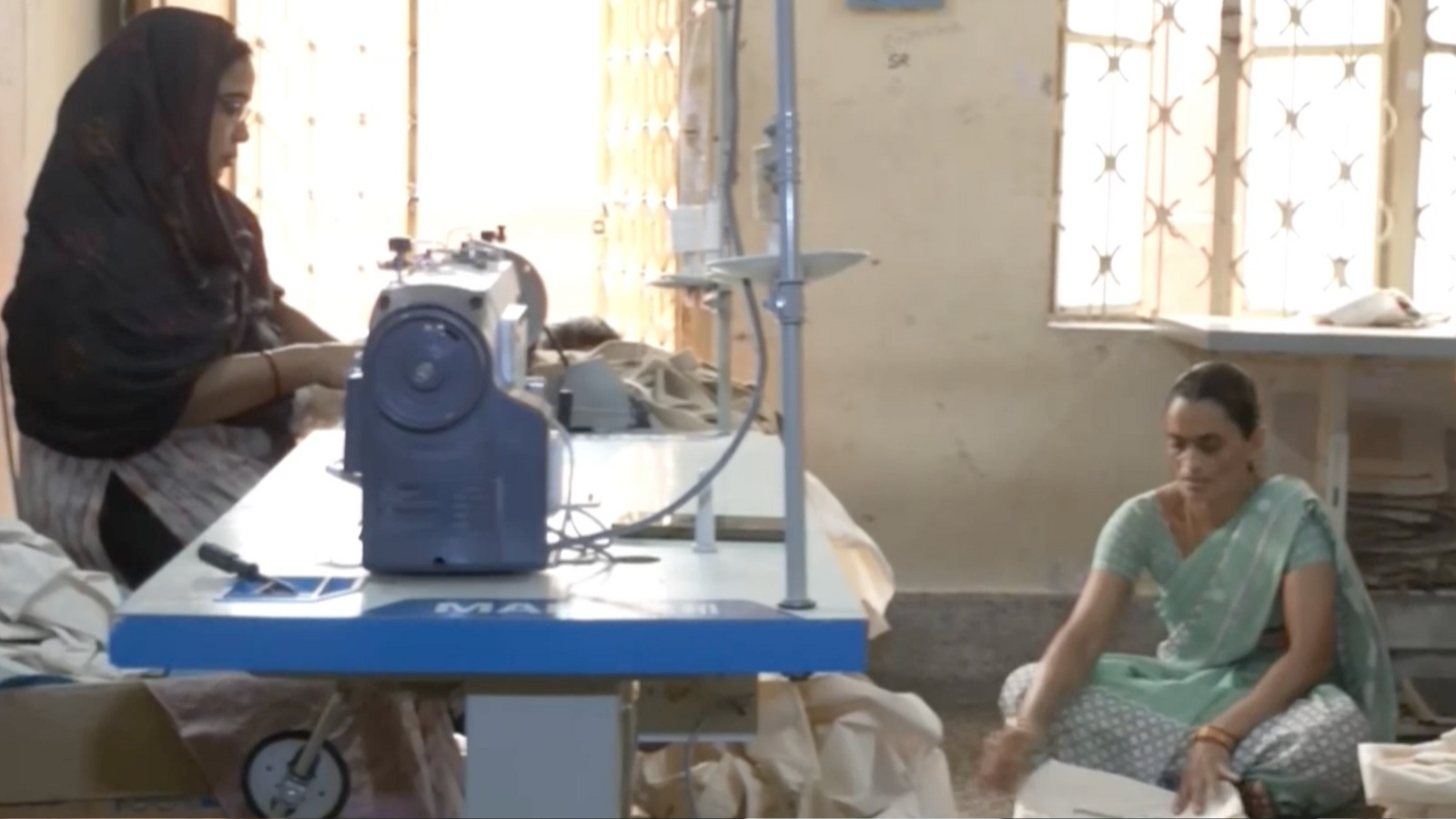 Hyderabadi Woman Runs Jute Bag Manufacturing Unit To Support Fellow 