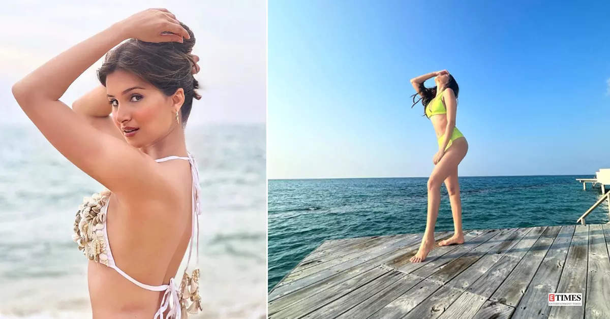 ​Tara Sutaria’s alluring holiday pictures are all about sun, sand and stylish beach wears!