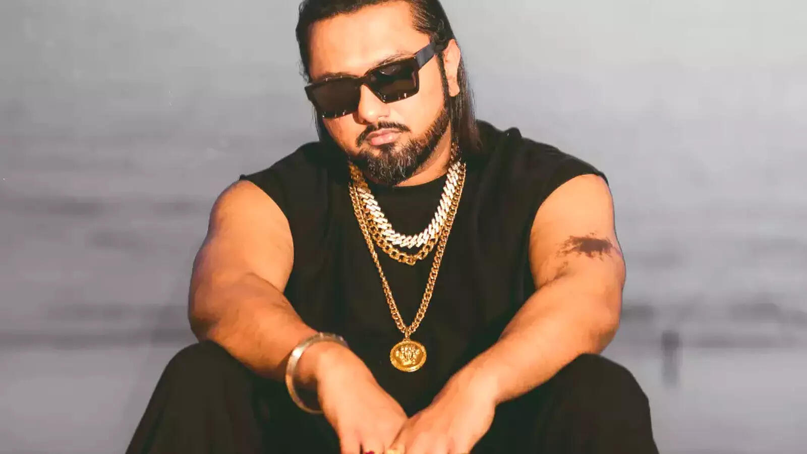 Yo Yo Honey Singh in legal trouble! Mumbai Police book singer-rapper ...
