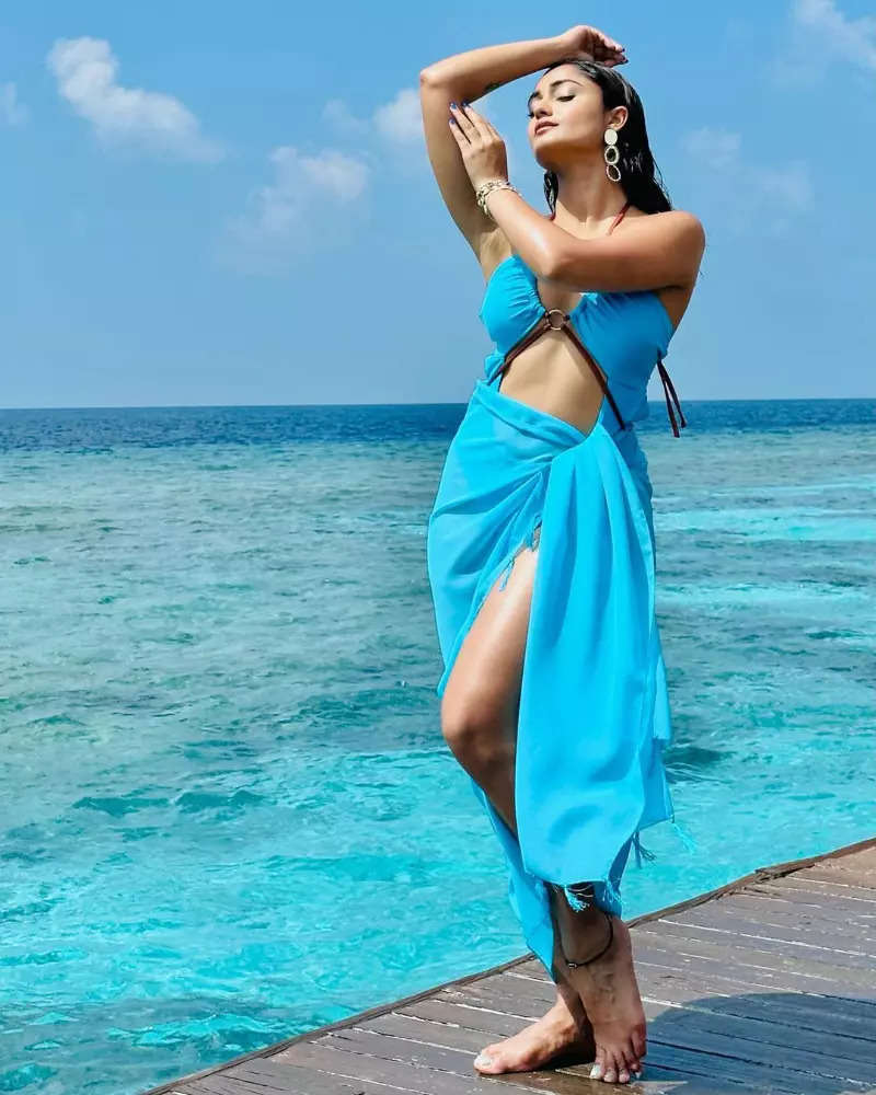 Stunning vacation pictures of Tridha Choudhury will make you fall in love with her...