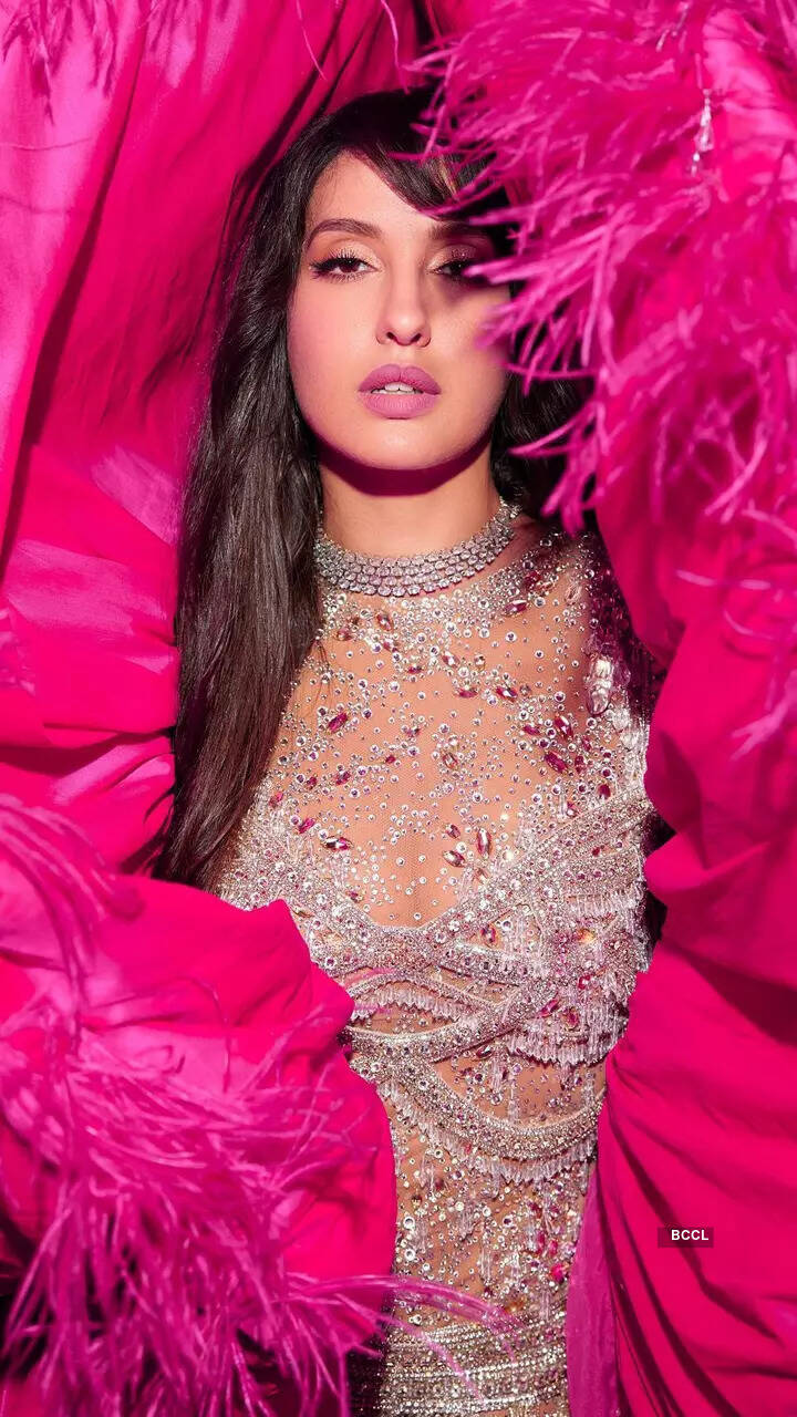 Alluring pictures of Nora Fatehi are sweeping the internet