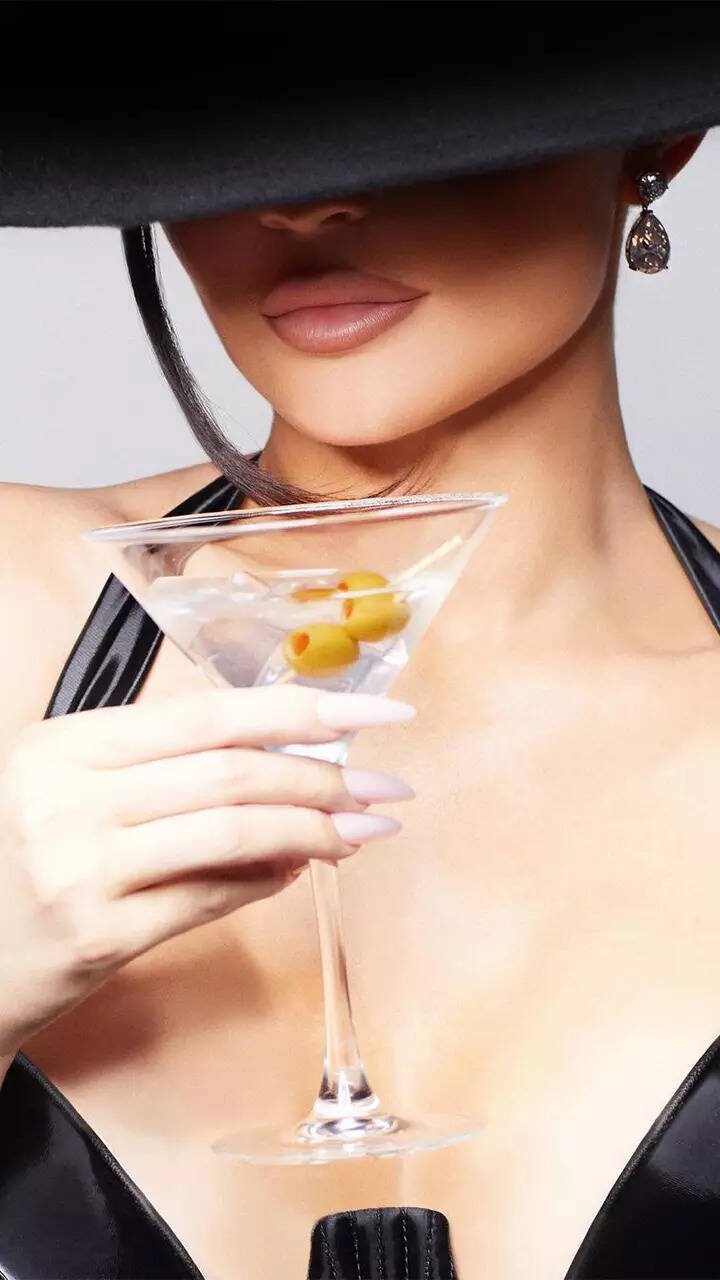 ​Kylie Jenner's nail look gets better with her style​