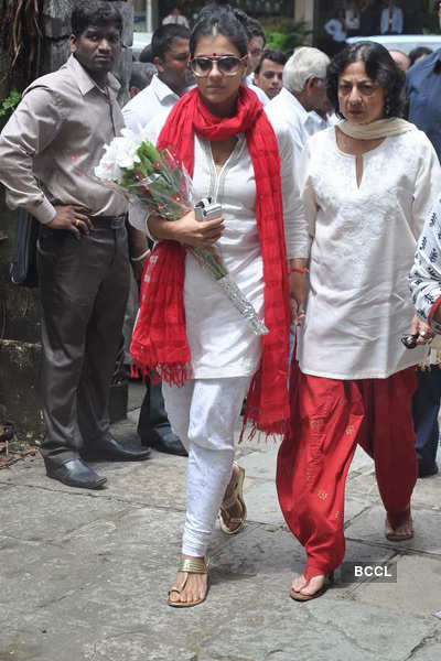 Celebs bid farewell to Gautam Rajadhyaksha