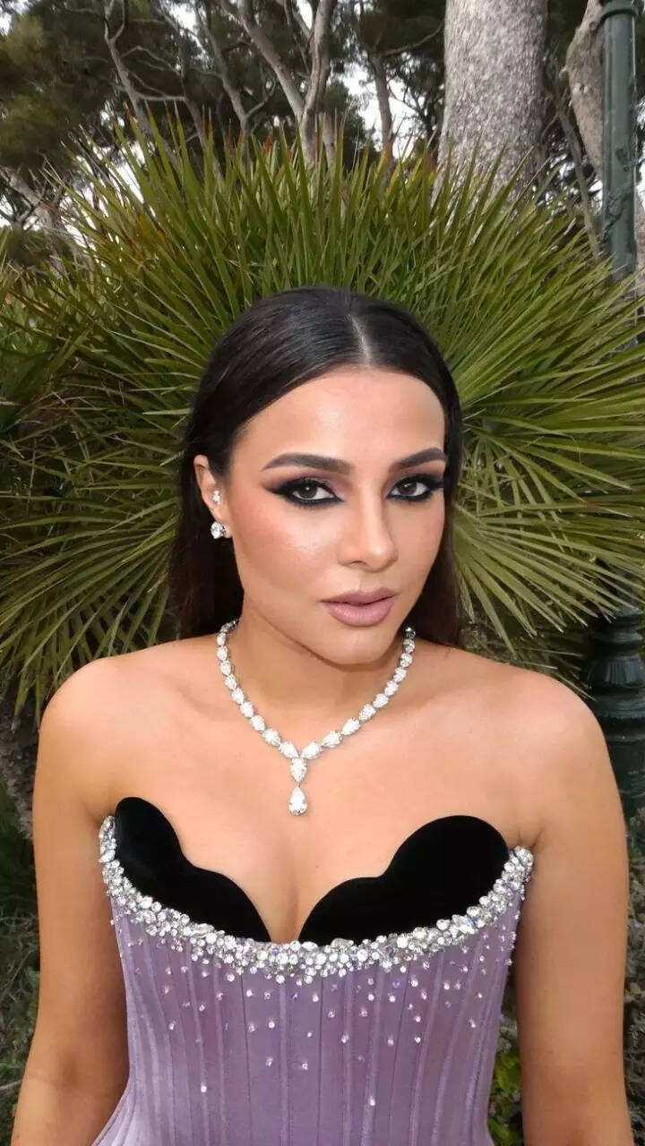 Stylish wedding guest 