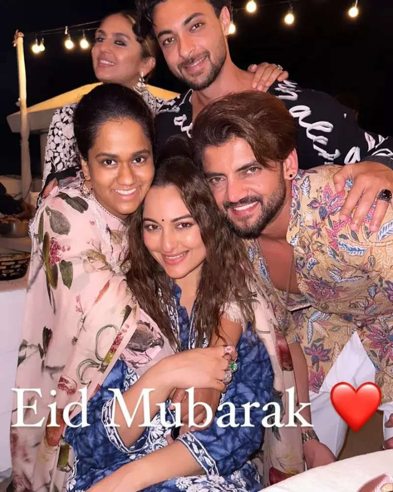 These cosy pictures of Sonakshi Sinha and Zaheer Iqbal from Huma Qureshi’s Eid party go viral