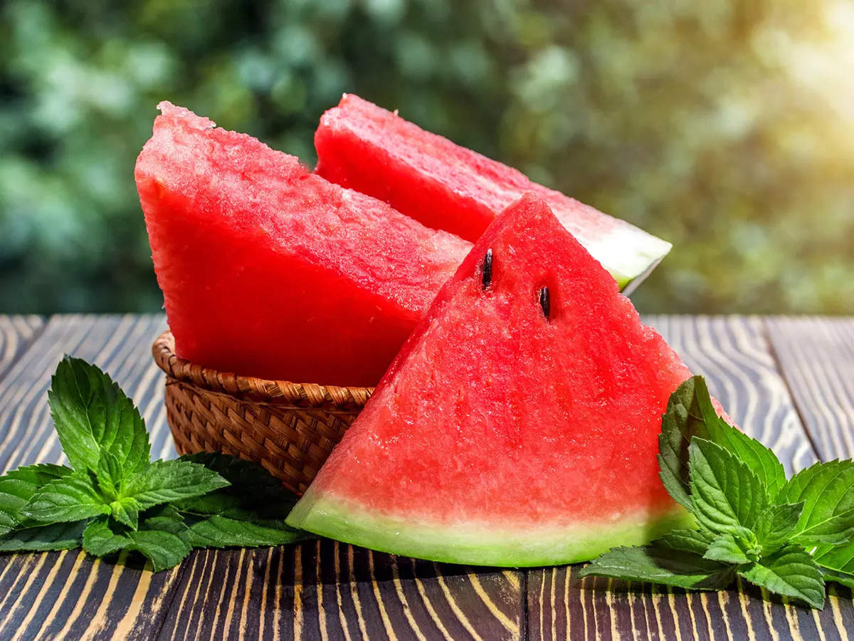 Easy tips to buy the sweetest watermelon this summer | The Times of India