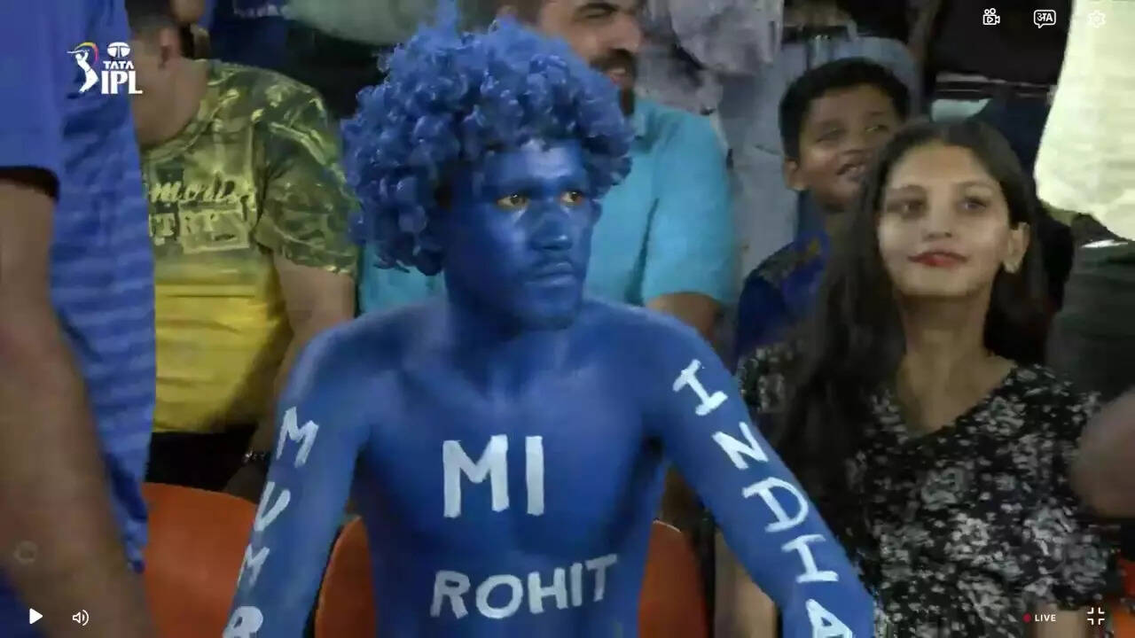 Attire of a die hard MI fan after team's loss inspires memefest