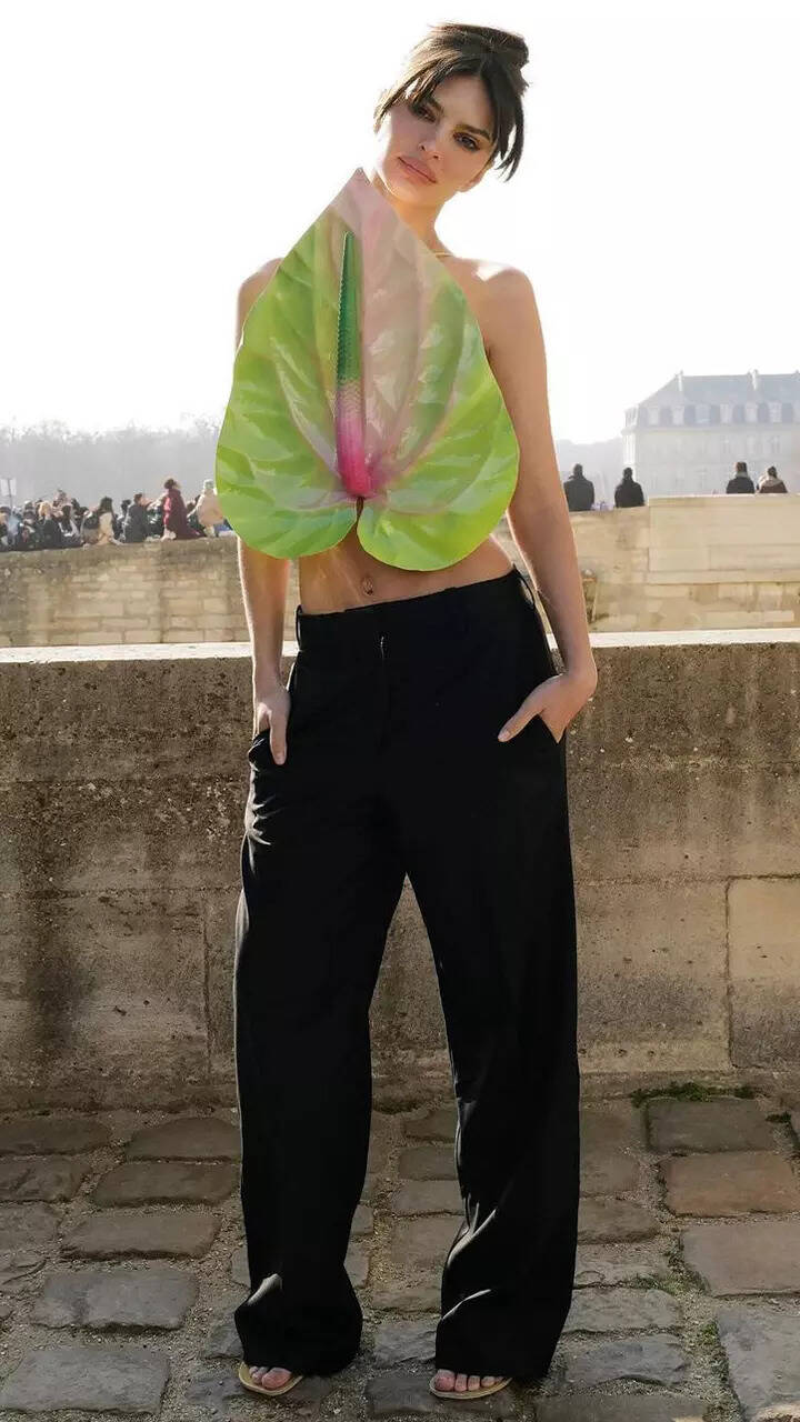 Breaking the net in that outfit