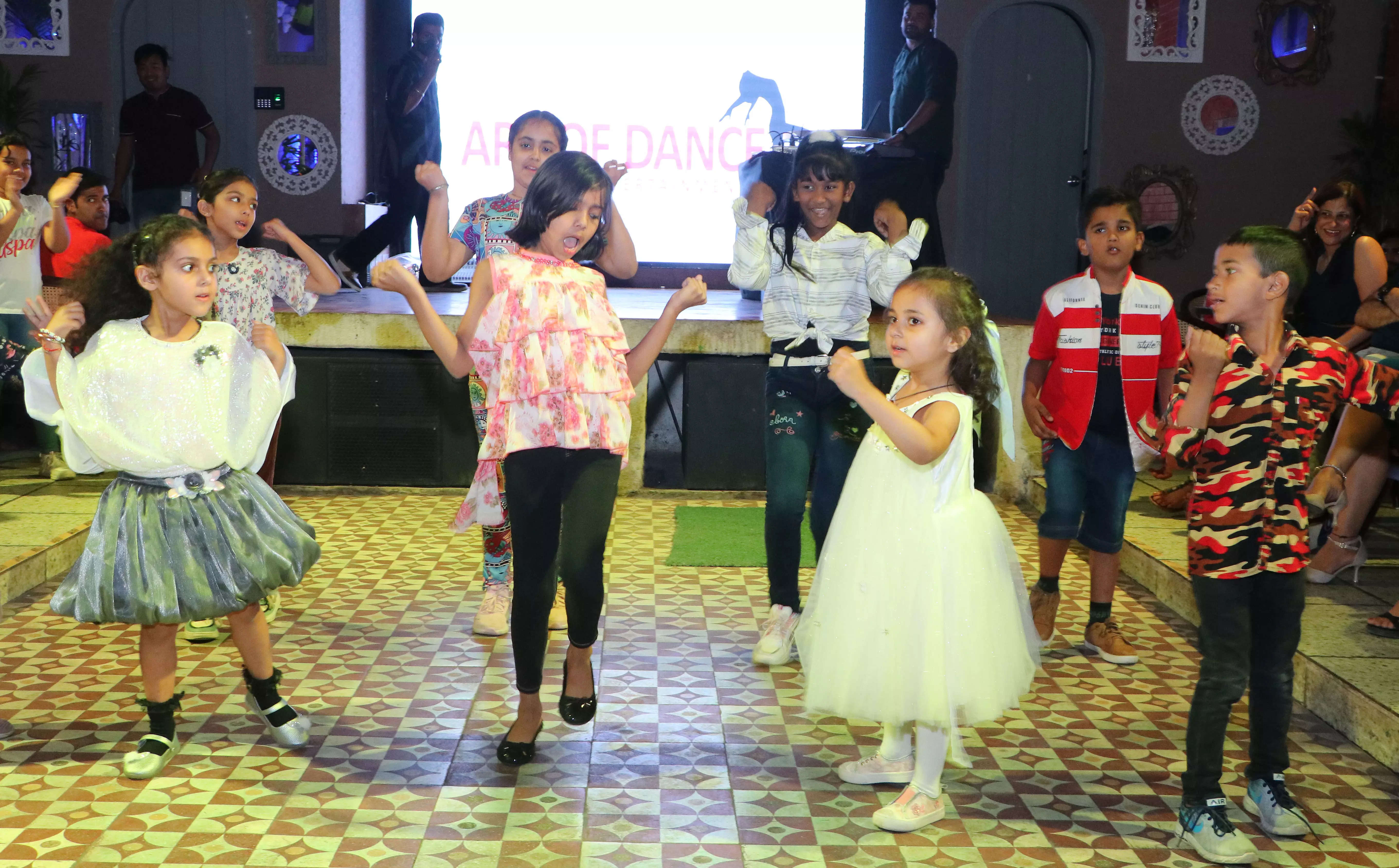 Children  performing at a  World Dance day event to give a message of fitness through dance. (2)