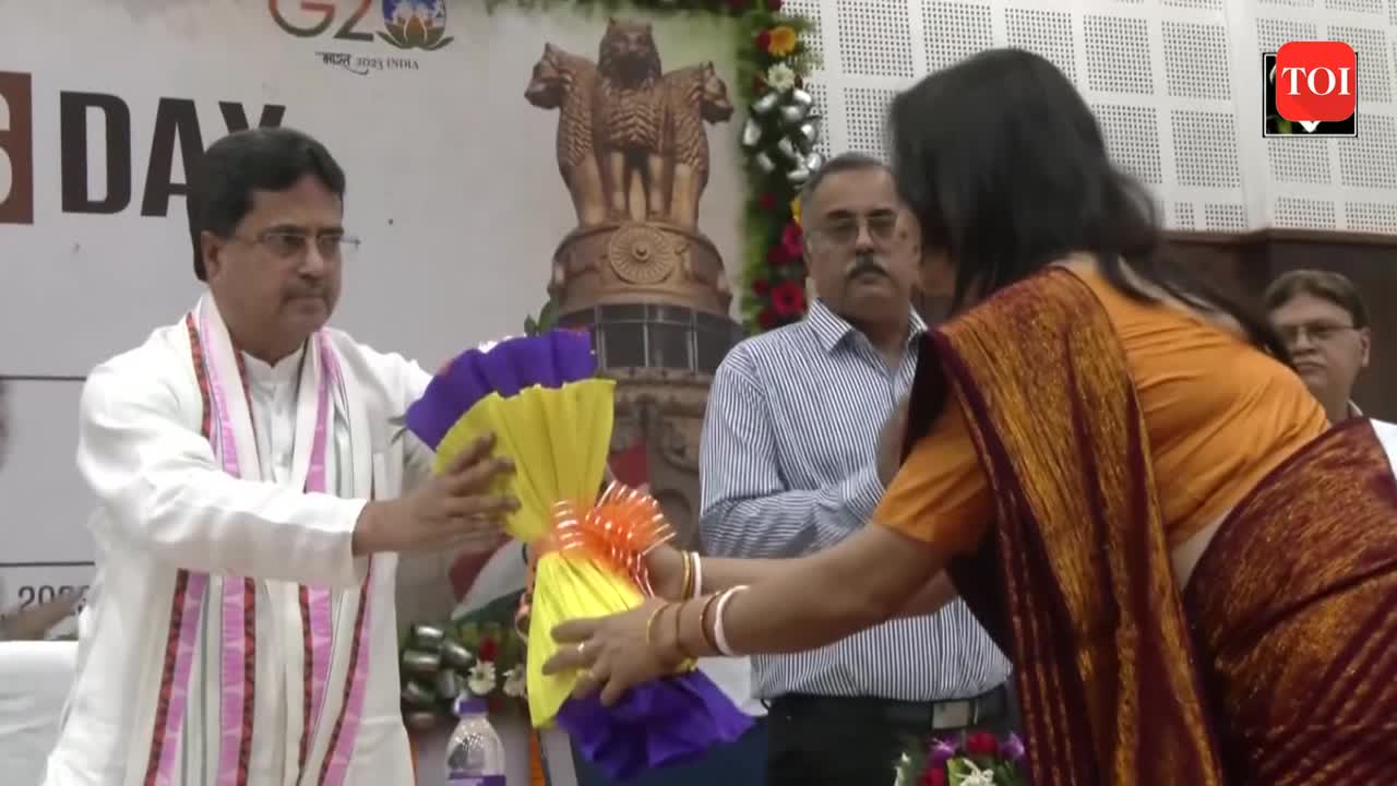 Tripura Cm Manik Saha Attends Civil Services Day Programme In Agartala 9242