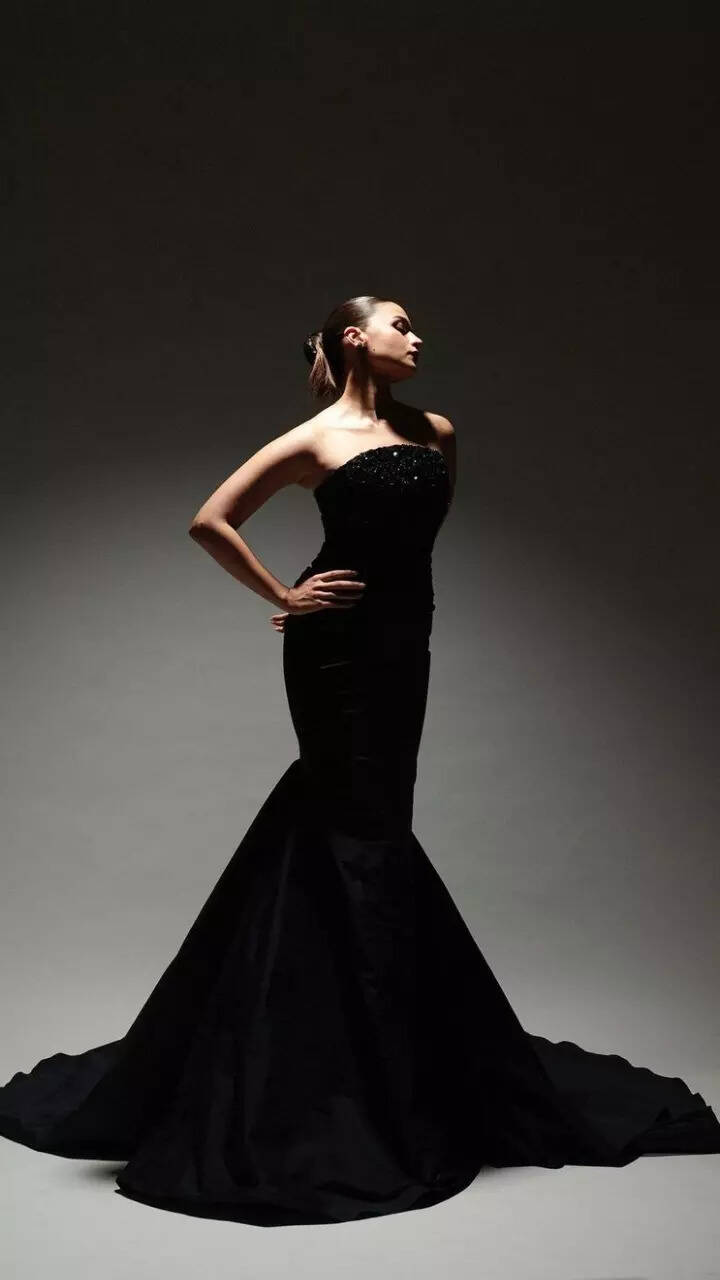 Filmfare red carpet look 