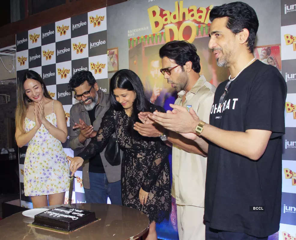 Rajkummar Rao, Gulshan Devaiah, Huma Qureshi and others celebrate Badhaai Do's multiple wins at Filmfare Awards