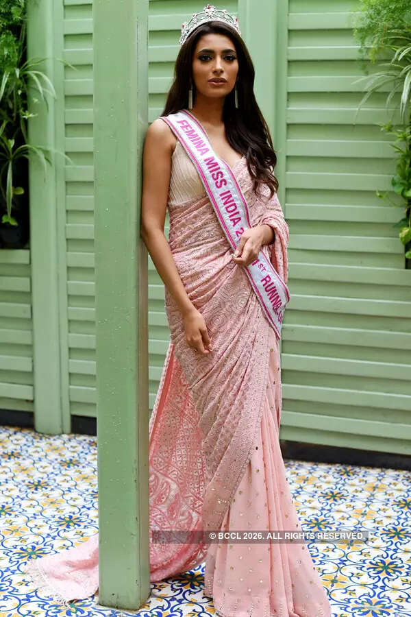 Shreya Poonja&rsquo;s pictures