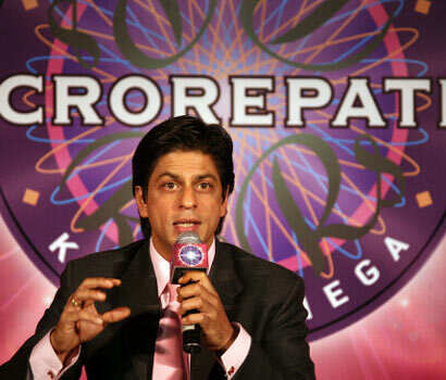 SRK unable to dislodge Big B in KBC | India News - Times of India