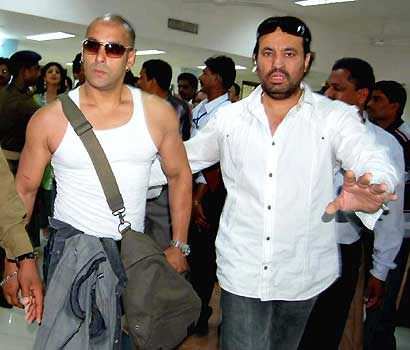 Salman files case for professional fees recovery | India News - Times