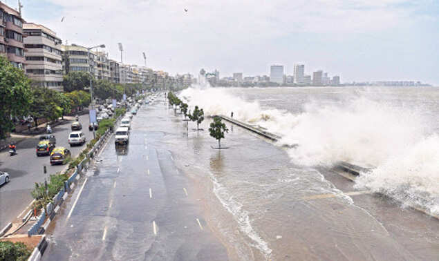 High Tide Alert Mumbaikars Warned Against Venturing Near Sea Mumbai 