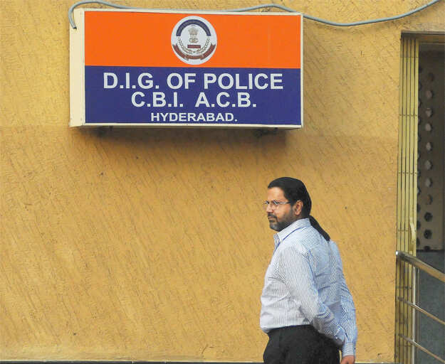 Essay cbi holding 05 picture