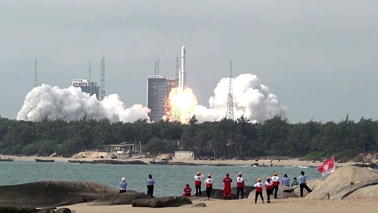 1280px-CZ-7_launch_from_Wenchang