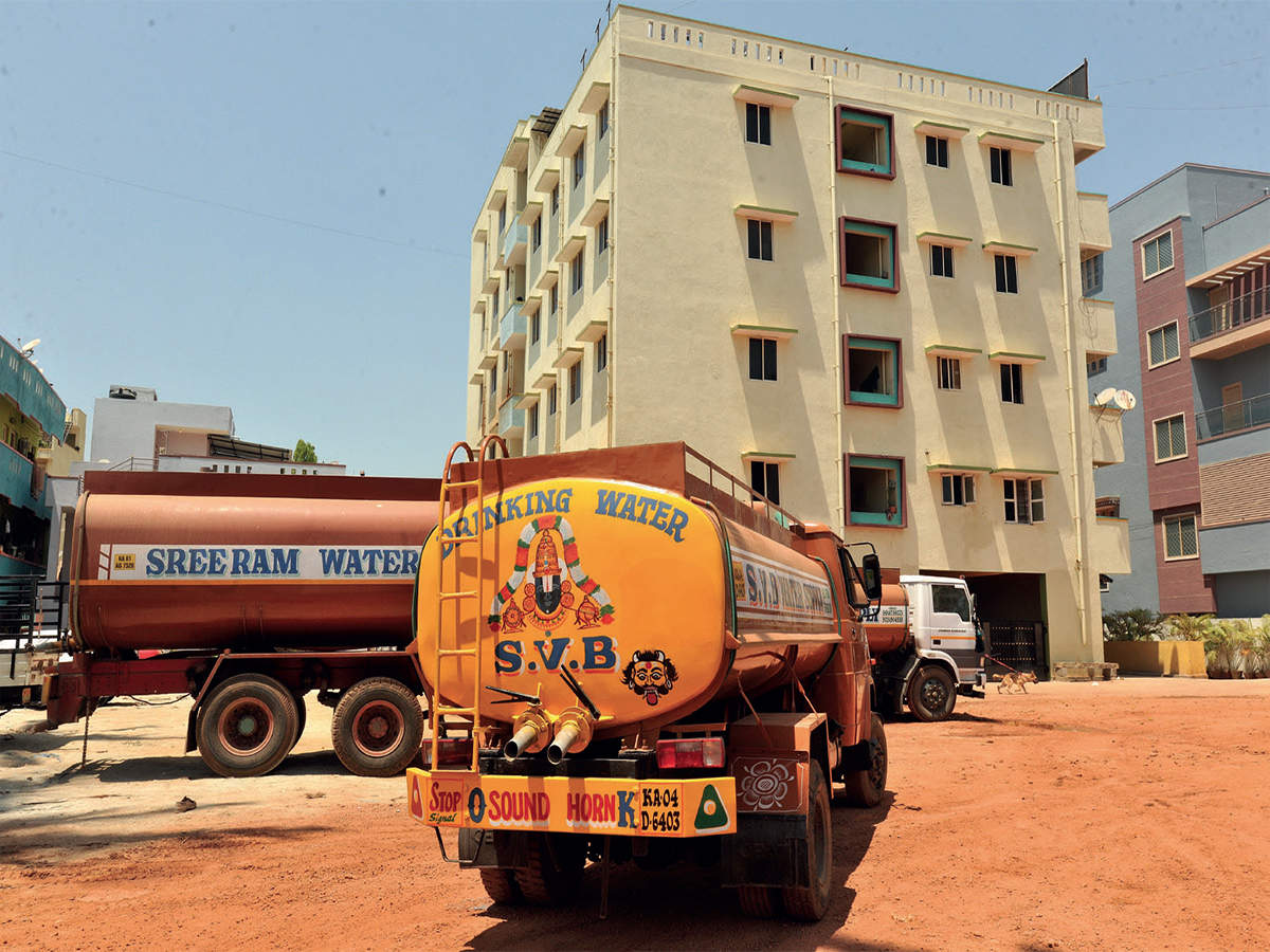 B'luru: Summer soars and so does water tanker price