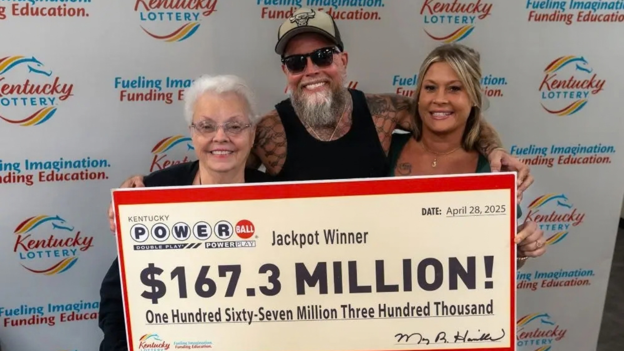 Police found Kentucky Powerball winner asleep in a running Mustang<br>