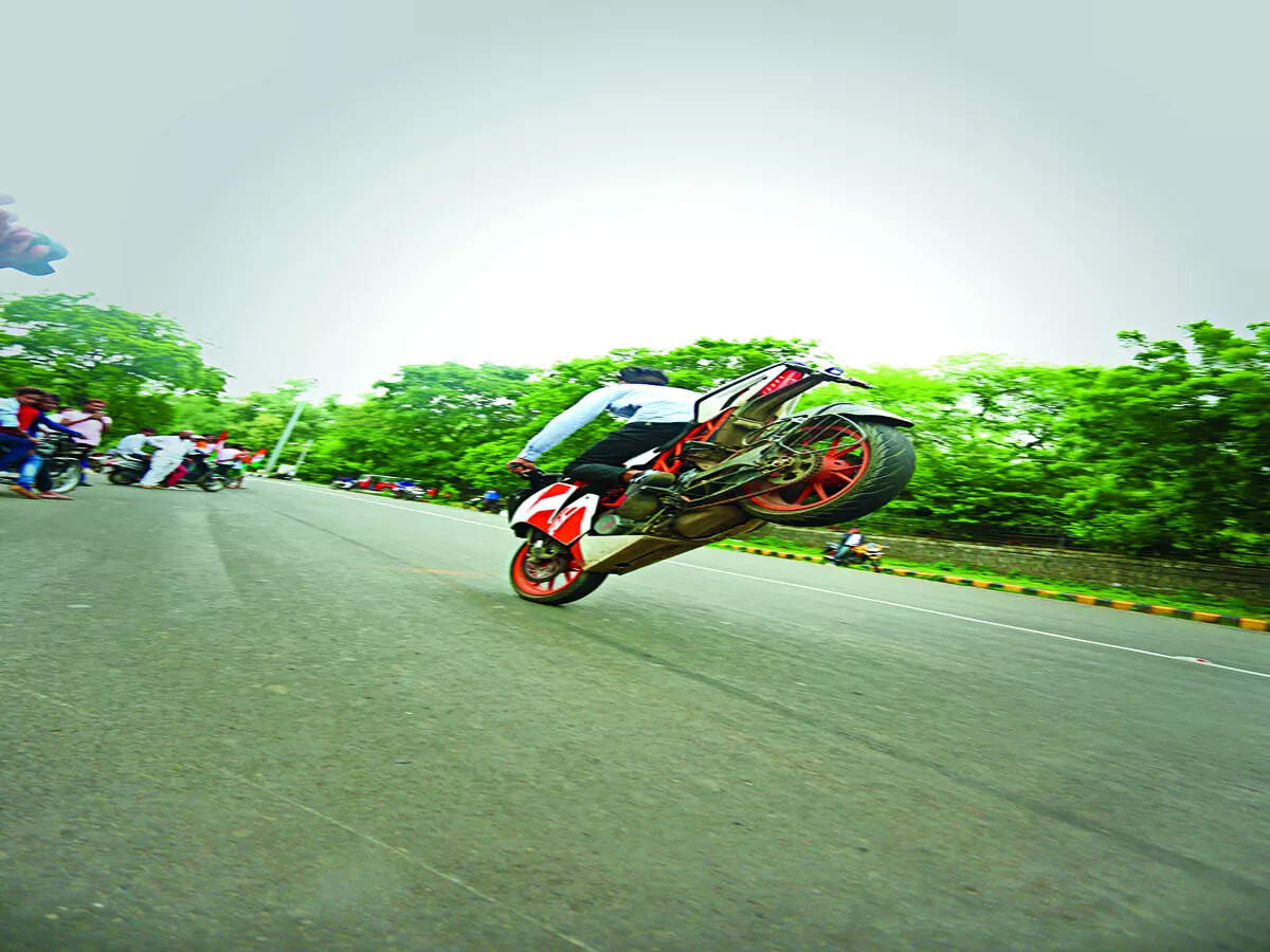 Free wheeling, cause no one’s watching