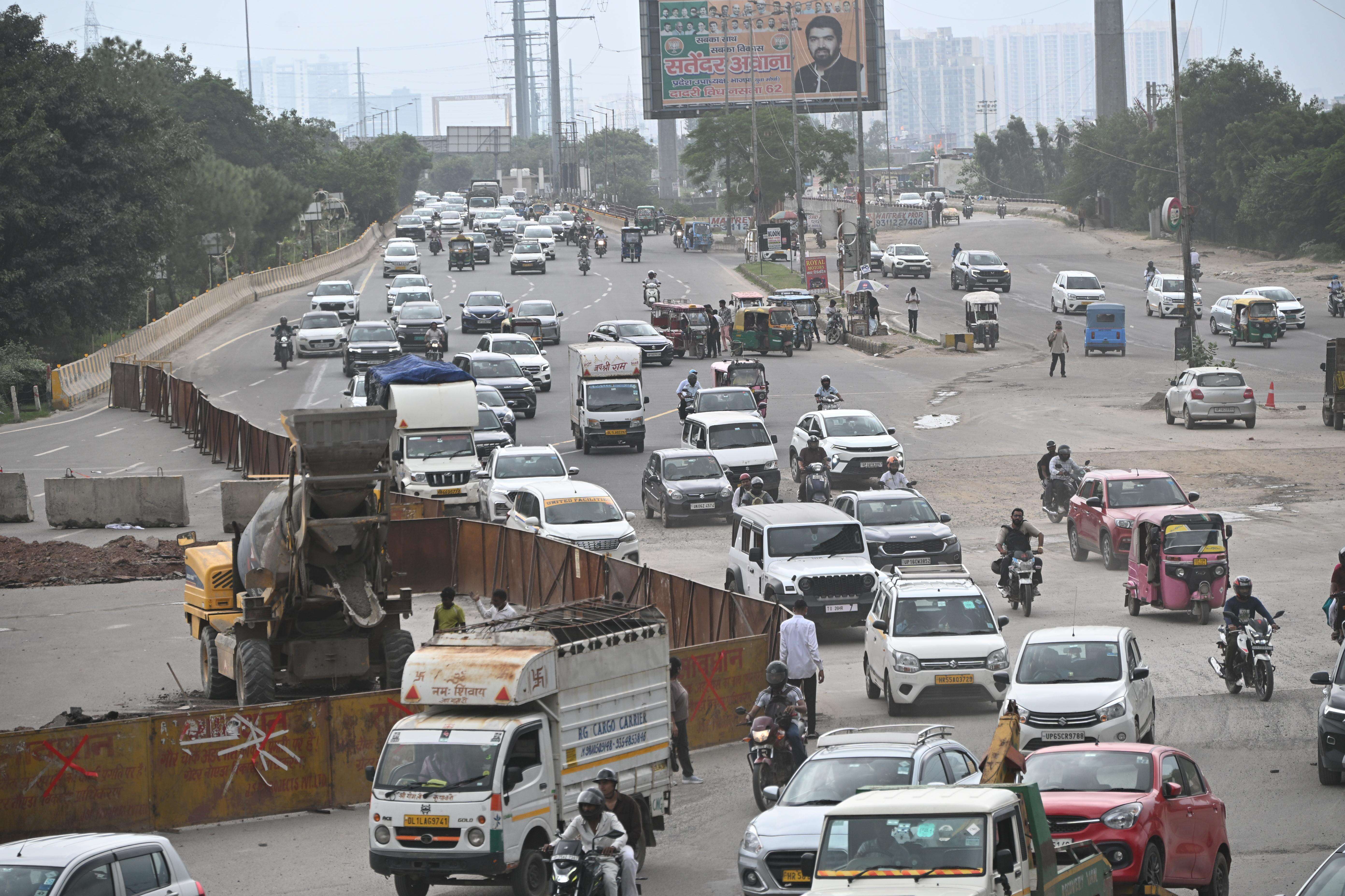 4Gaur Chowk Road Repair 6.jpg