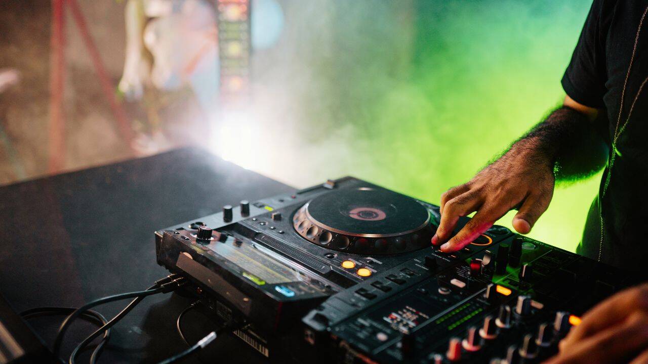 No DJ