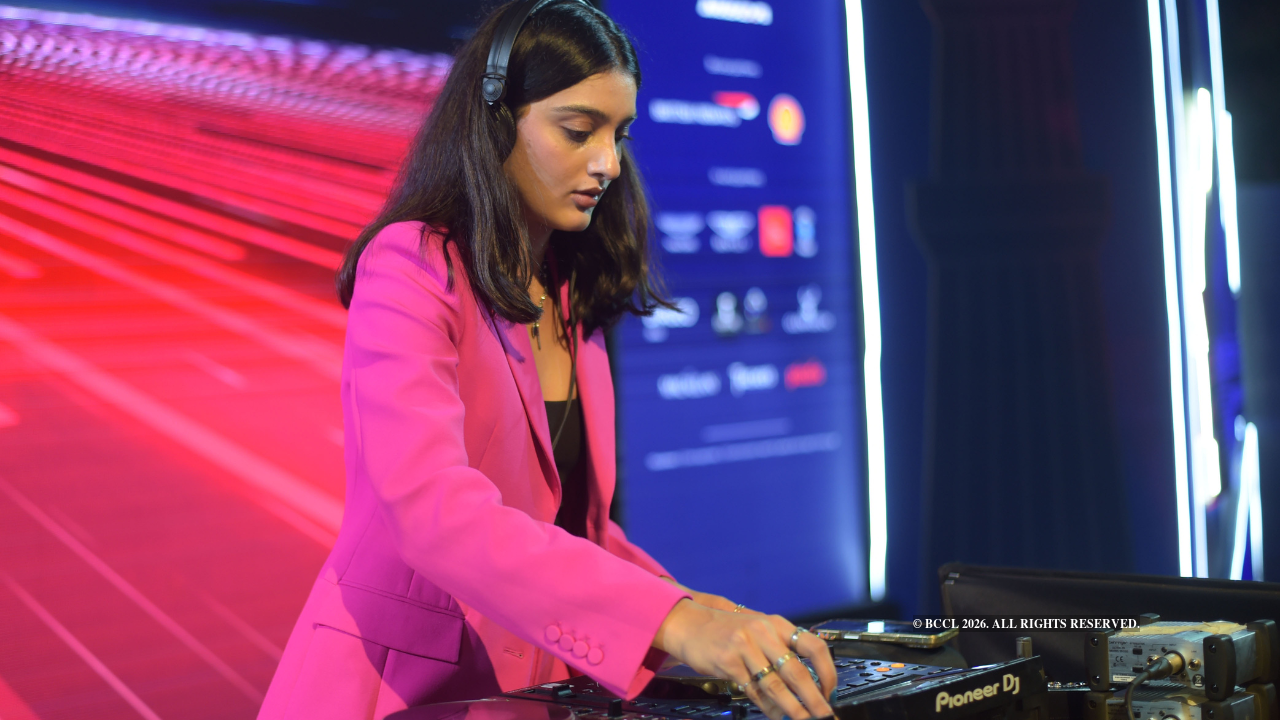 DJ Nida Merchant
