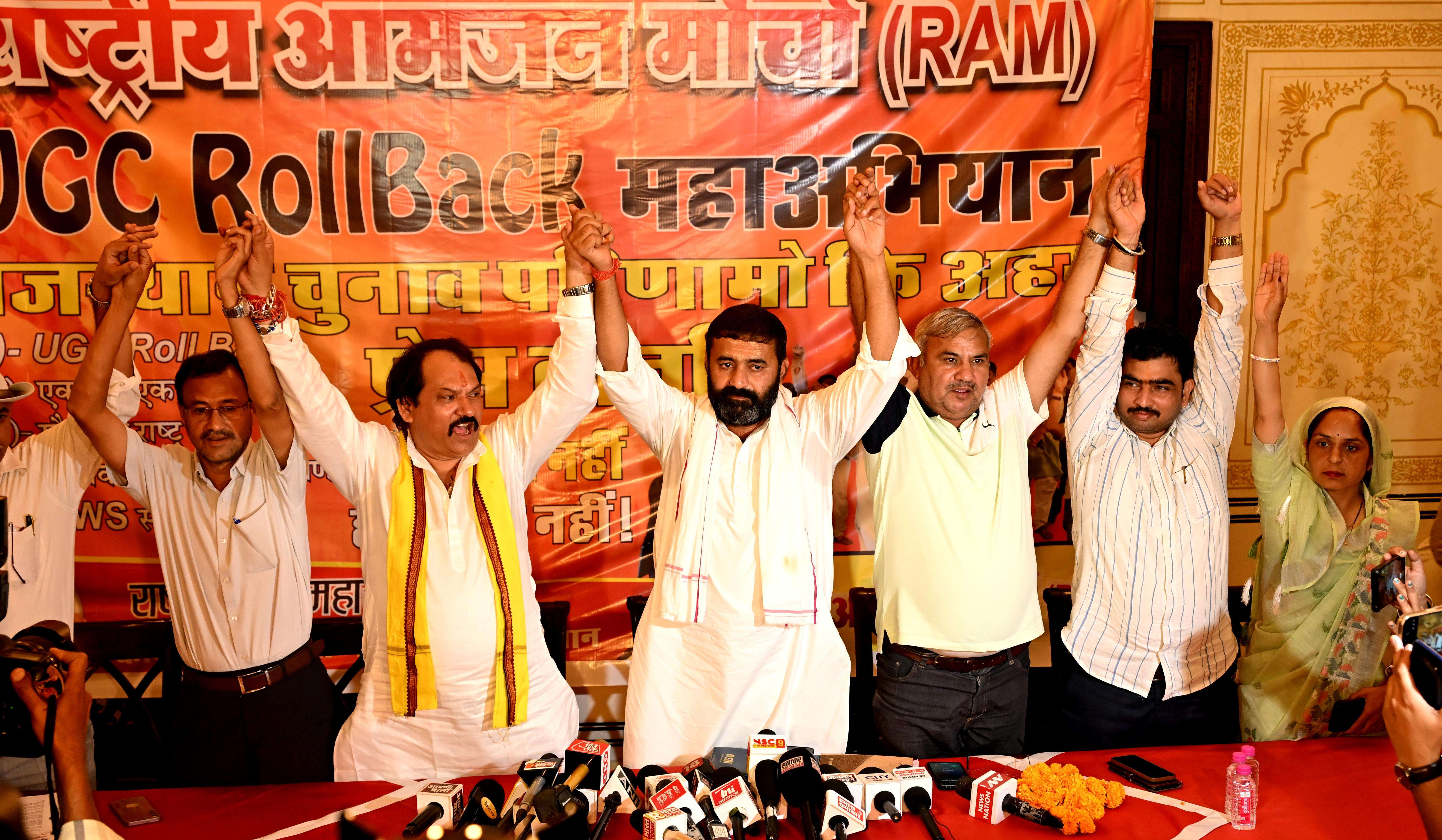 Shri Rajput Karni Sena president Mahipal Singh Makrana addressing media on Tuesday (6).JPG