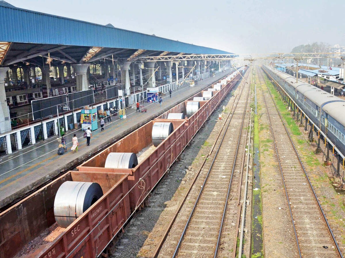 Panvel to be the new railway hub; 11 pairs of private trains to be
