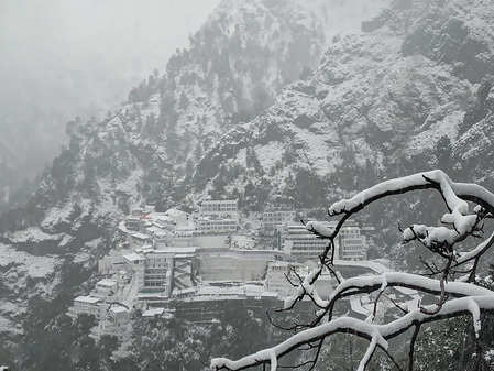 Vaishno Devi Shrine S Old Cave Opens For Pilgrims