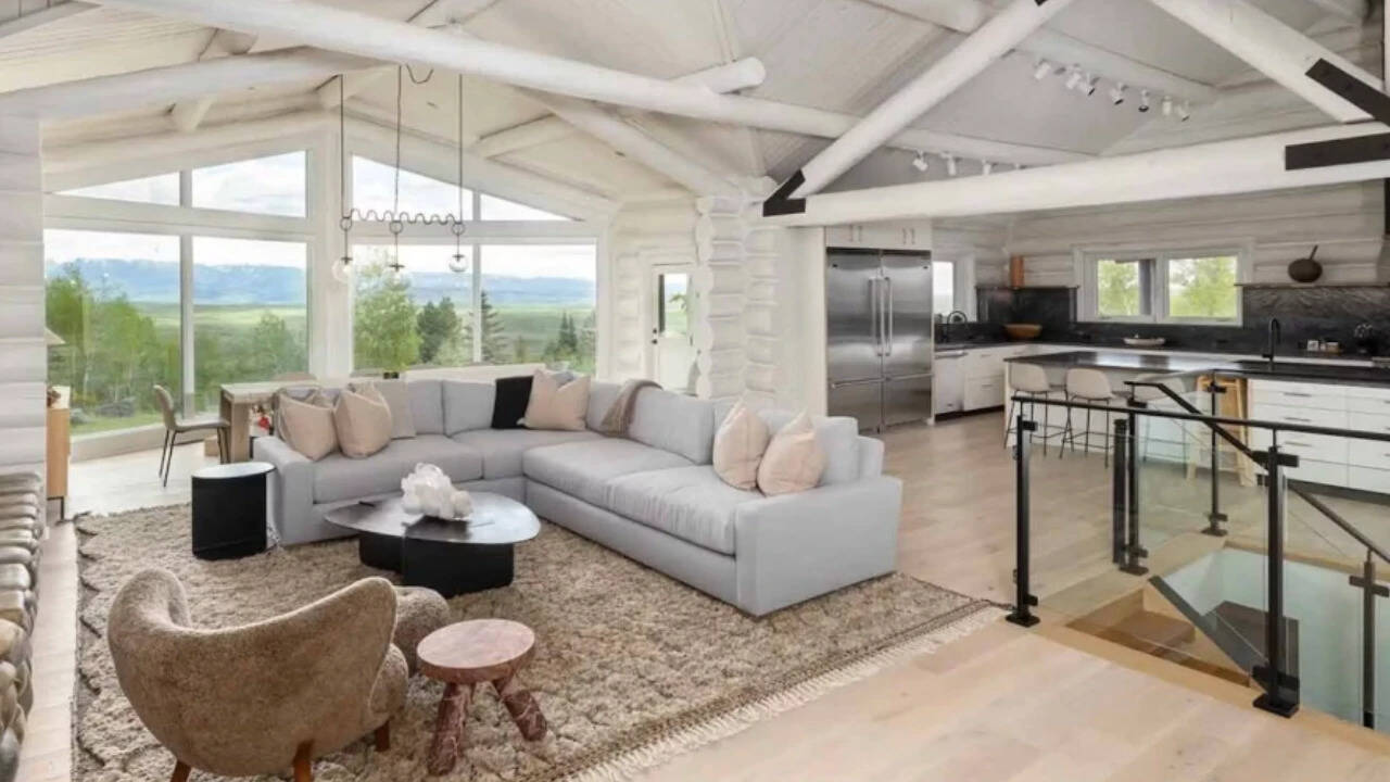 The remodelled home has four bedrooms, 4½ bathrooms, and an office suite with a sauna, hot tub and cold plunge. <br>The remodelled home has four bedrooms, 4½ bathrooms, and an office suite with a sauna, hot tub and cold plunge.