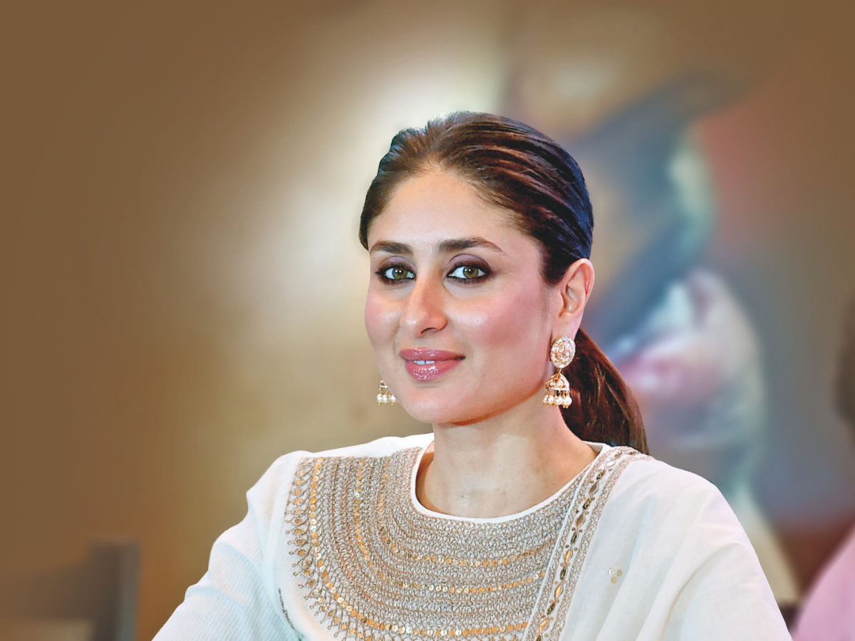 Bollywood: Kareena Kapoor Khan makes TV debut as judge for Dance India ...