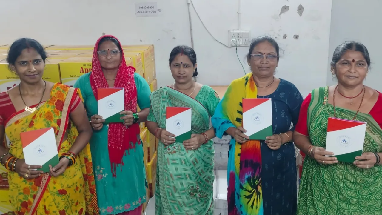 Photo courtesy: Workers of India<br>