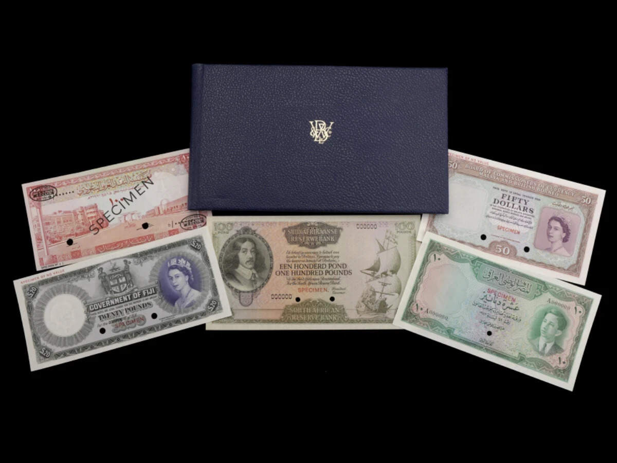 Rare banknotes donated to British Heart Foundation.<br>