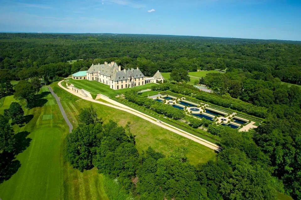 Oheka Castle will go under the hammer on October 27.