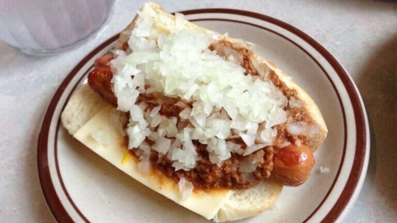 Why did the Hot-Chee Dog become part of Carlisle’s identity